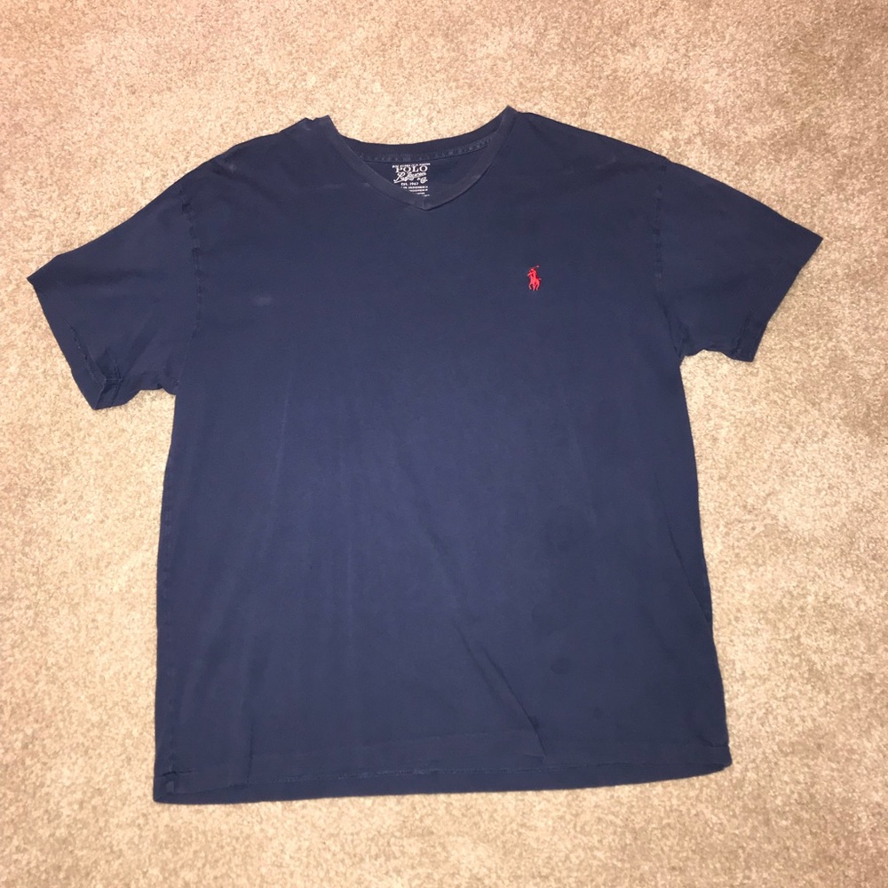 Men’s Classic Fit V-Neck Tee